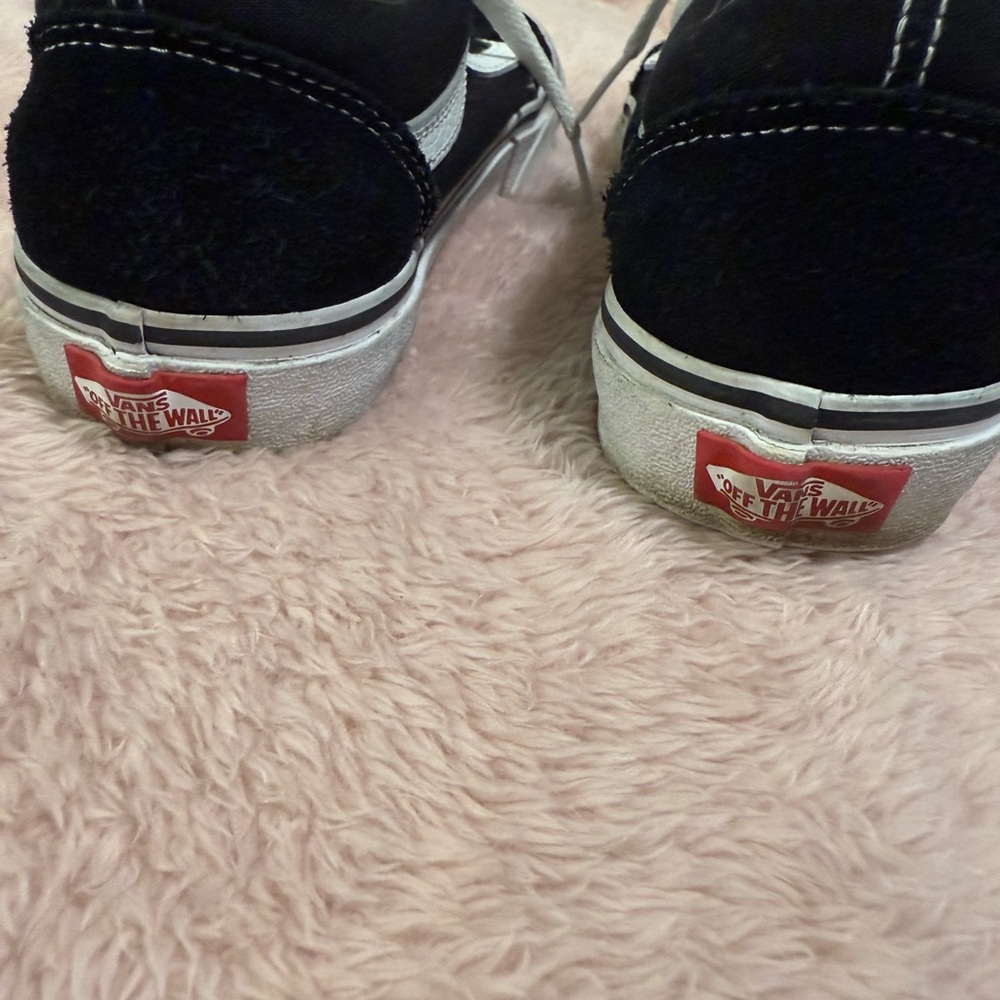 🟡🟡Vans Classic Black and White Shoes - Picture 3 of 6